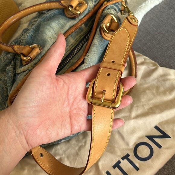 Authentic LOUIS VUITTON blue monogram denim NEO CABBY MM w/strap - Picture 12 of 16
